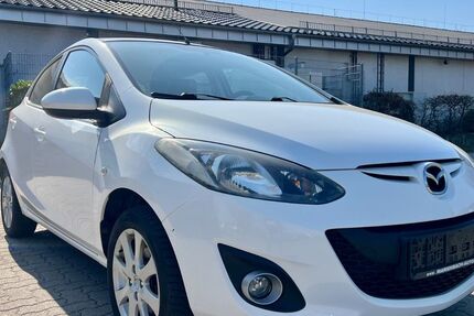 Mazda 2 181.000 km 3.990 &euro; Eppelheim 69214