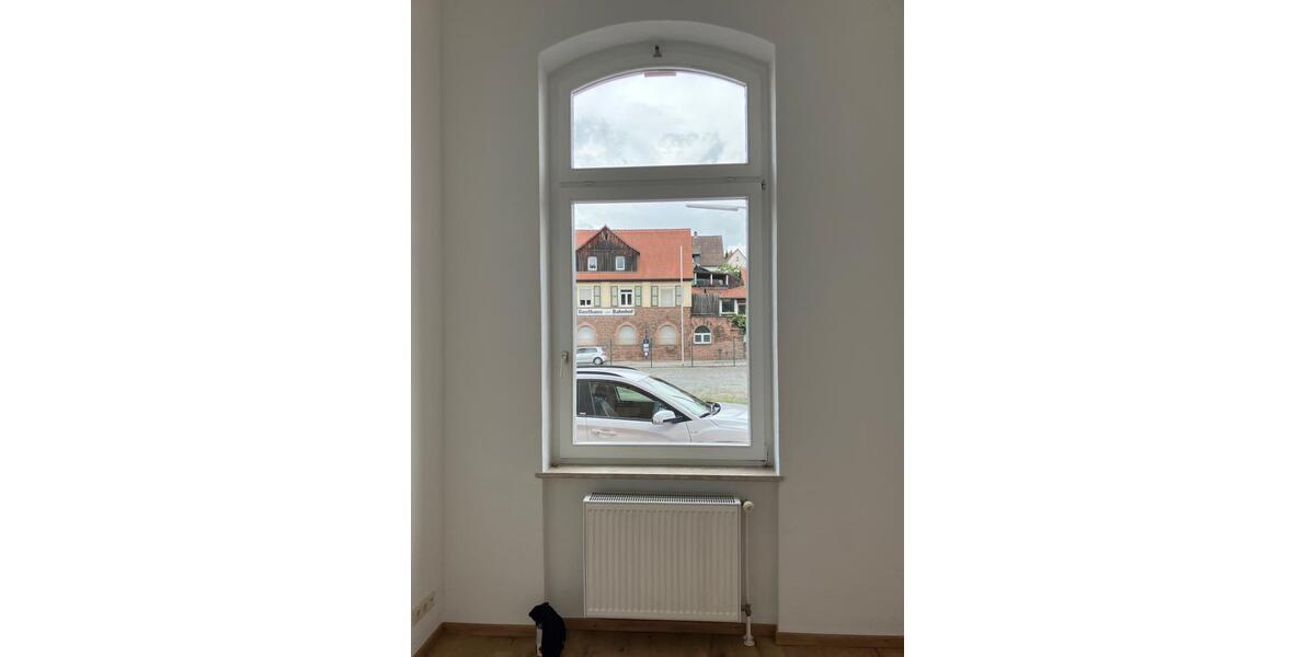 Helle Büroräume in zentraler Lage, neu renoviert zimmer