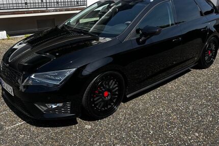 Seat Leon 188.661 km 10.300 &euro; Östringen 76684