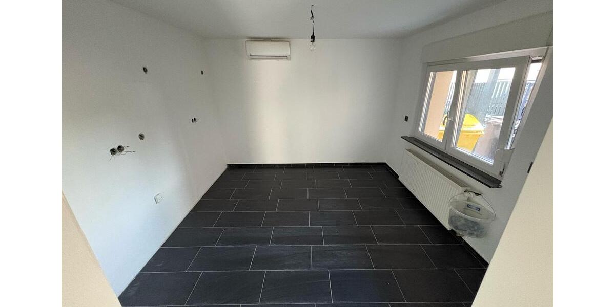 Erdgeschoßwohnung Lampertheim - 3 Zimmer, 75 m&sup2;, 1.200&euro; | Angebot:26616431