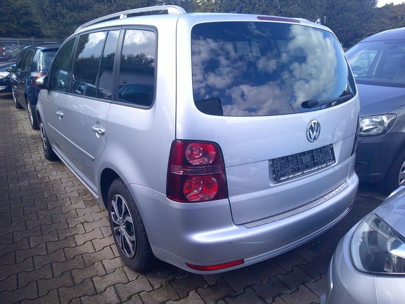 VW Touran 158.100 km 6.850 € Walldorf 69190