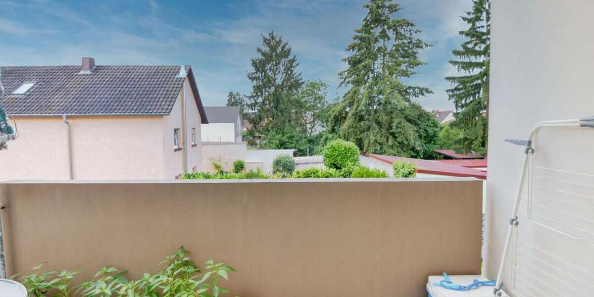 Praktisch geschnittene 2-Zimmer-Wohnung mit Balkon und Stellplatz - Terrassenwohnung Mannheim Käfertal | Angebot:27023847