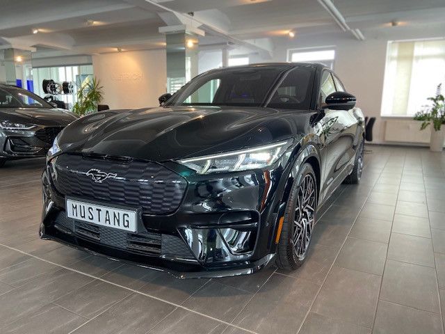 Ford Mustang Mach-E 9.650 km 58.300 € Mannheim 68219