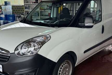 Opel Combo 89.000 km 9.990 &euro; Östringen 76684