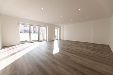 Erstbezug: Moderne 2,5-Zimmer-Wohnung mit Terrasse in Oggersheim 2.5 zimmer