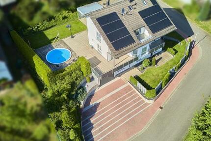 3 Km zur S-Bahn Einfamilienhaus inkl. ELW 9 zimmer