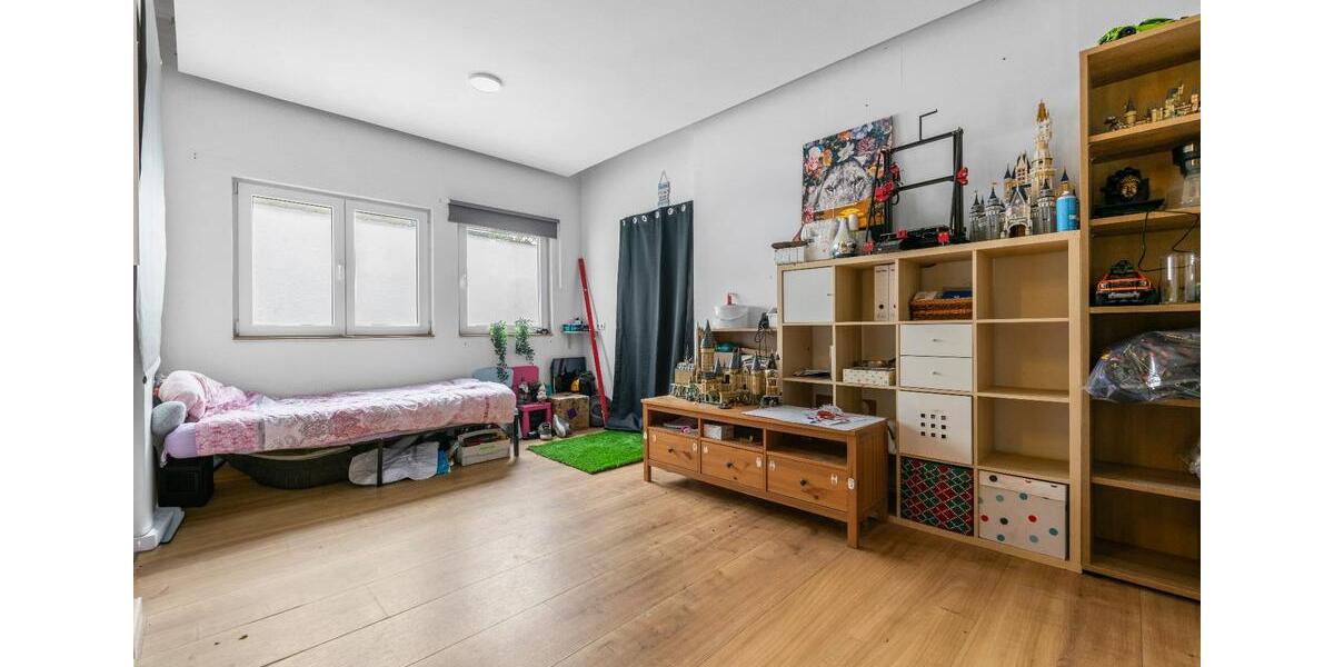 Einfamilienhaus Ludwigshafen am Rhein Rheingönheim - 8 Zimmer, 269 m&sup2;, 399.000&euro; | Angebot:25572222