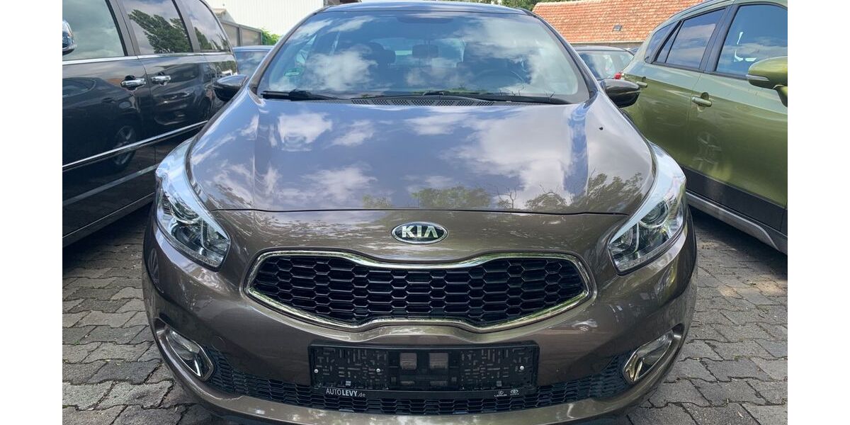 Kia ceed / Ceed 95.700 km 8.500 &euro; Mannheim 68309