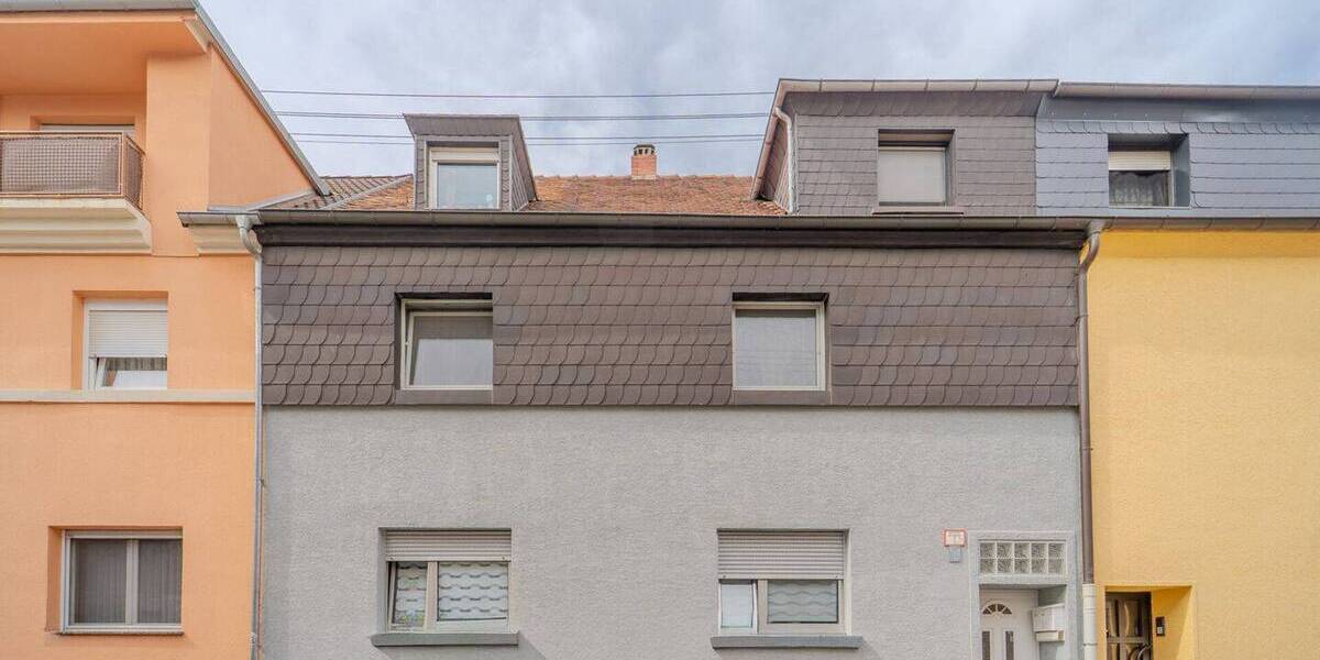 Mehrfamilienhaus, Wohnhaus Ludwigshafen am Rhein Oppau - 7 Zimmer, 227 m&sup2;, 485.000&euro; | Angebot:26616725
