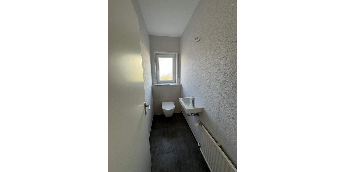 Büro,- Gewerbeetage in gepflegter Wohngegend von Waghäusel-Kirrlach 3 zimmer