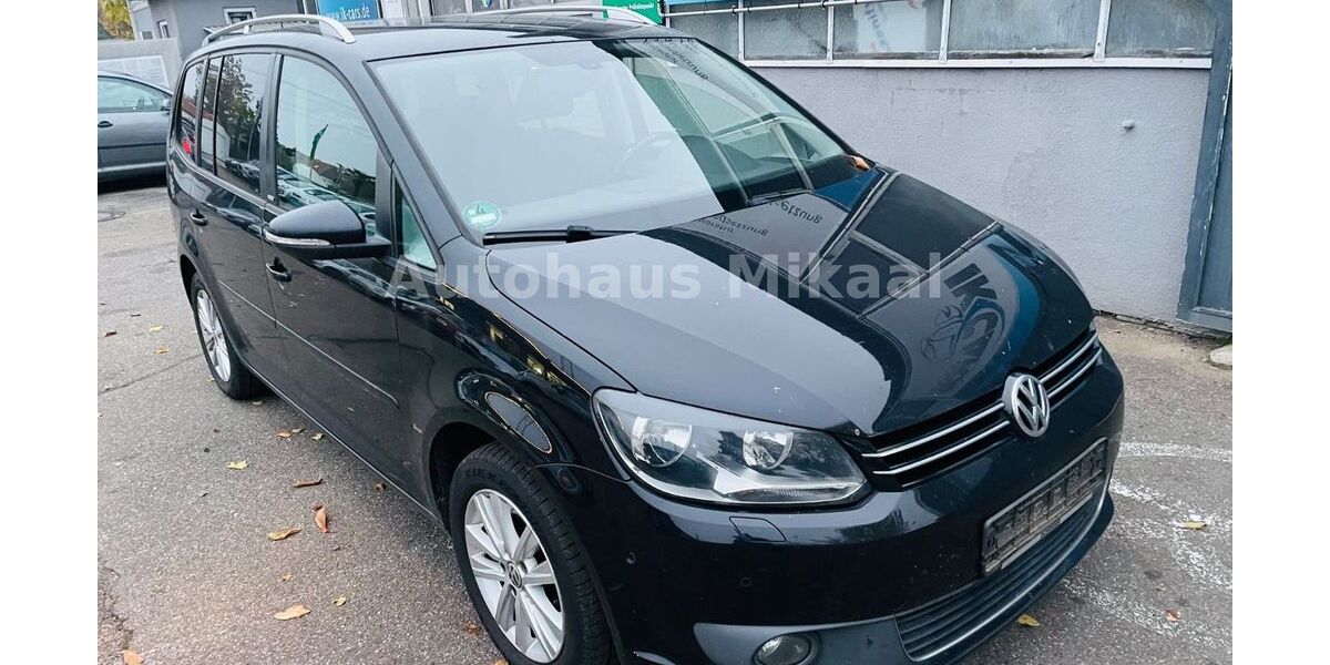 VW Touran 261.000 km 5.899 &euro; Ketsch 68775