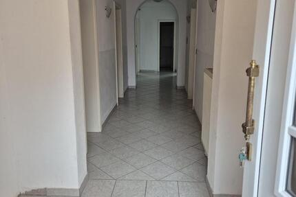 4,5 Zimmer Wohnung mit Wintergarten in Böhl Iggelheim 4.5 zimmer