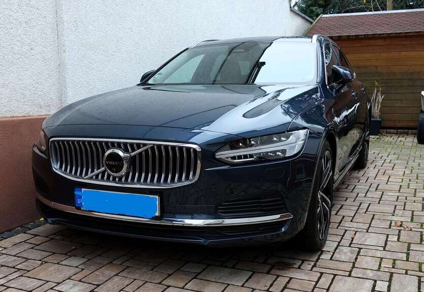 Volvo V90 21.500 km 55.555 € Bürstadt 68642