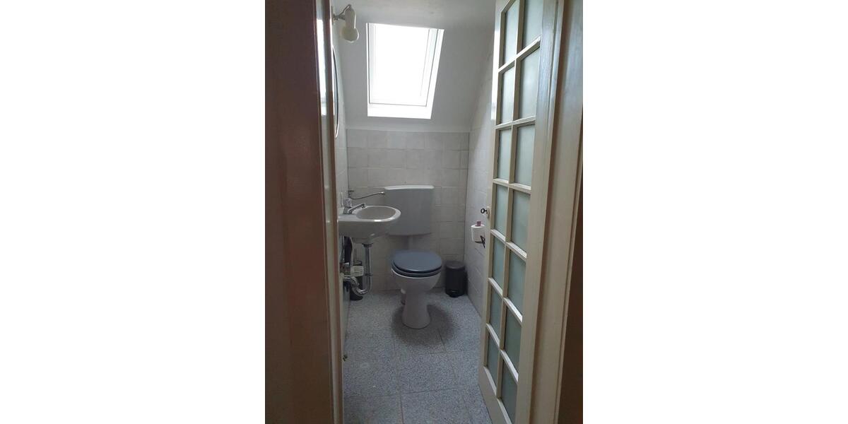 Dachgeschoßwohnung Mannheim Neckarstadt-Ost - 2 Zimmer, 70 m&sup2;, 1.100&euro; | Angebot:26096069