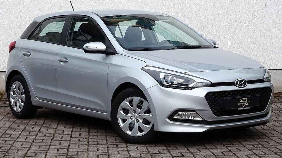 i20