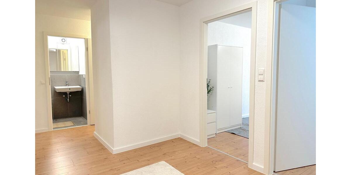 Zimmer frei in moderner 6er WG in Heidelberg – Mombertplatz 23 ! 1 zimmer