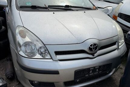 Toyota Corolla Verso 276.000 km 2.500 &euro; Mannheim 68159