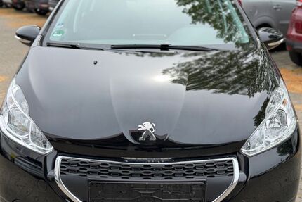 Peugeot 208 77.000 km 6.999 &euro; Speyer 67346
