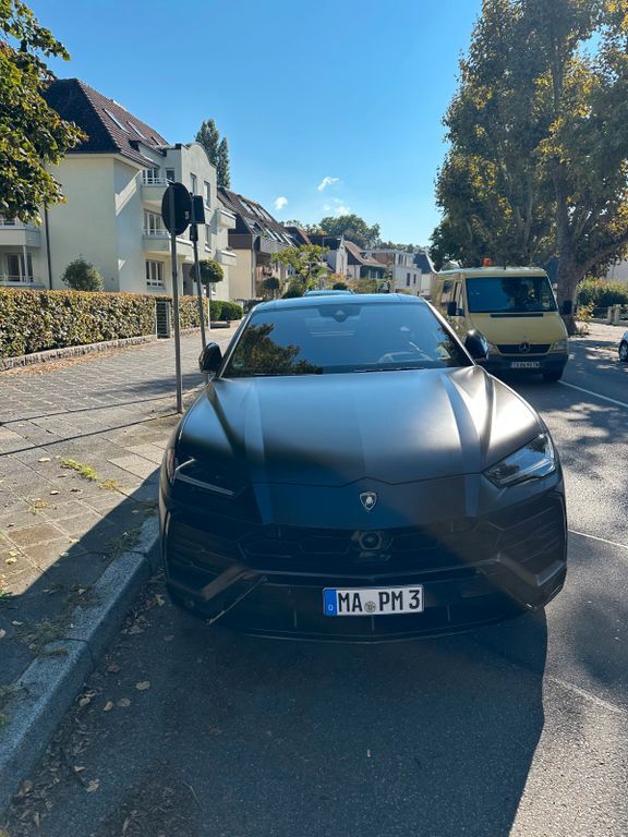 Lamborghini Urus 82.000 km 199.000 € Mannheim 68165
