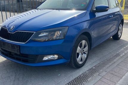 Skoda Fabia 228.000 km 4.599 &euro; Hockenheim 68766