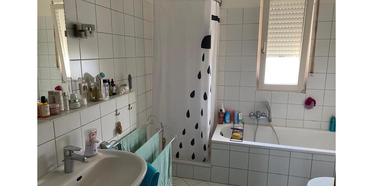 Etagenwohnung Ludwigshafen am Rhein Rheingönheim - 3 Zimmer, 75 m&sup2;, 750&euro; | Angebot:25415302