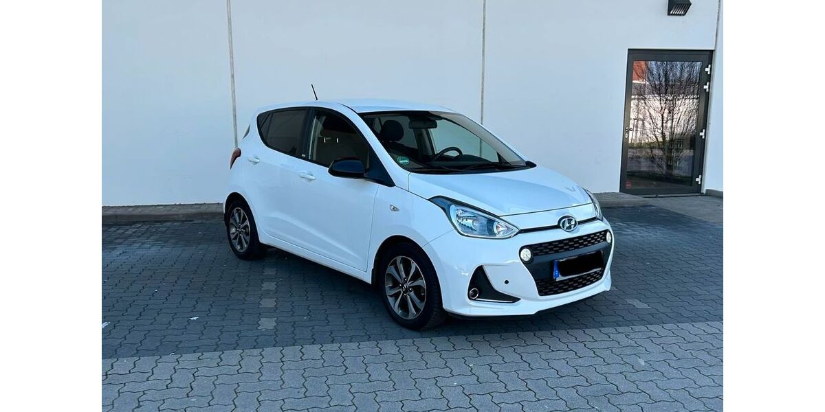 Hyundai i10 55.350 km 11.600 &euro; Hockenheim 68766