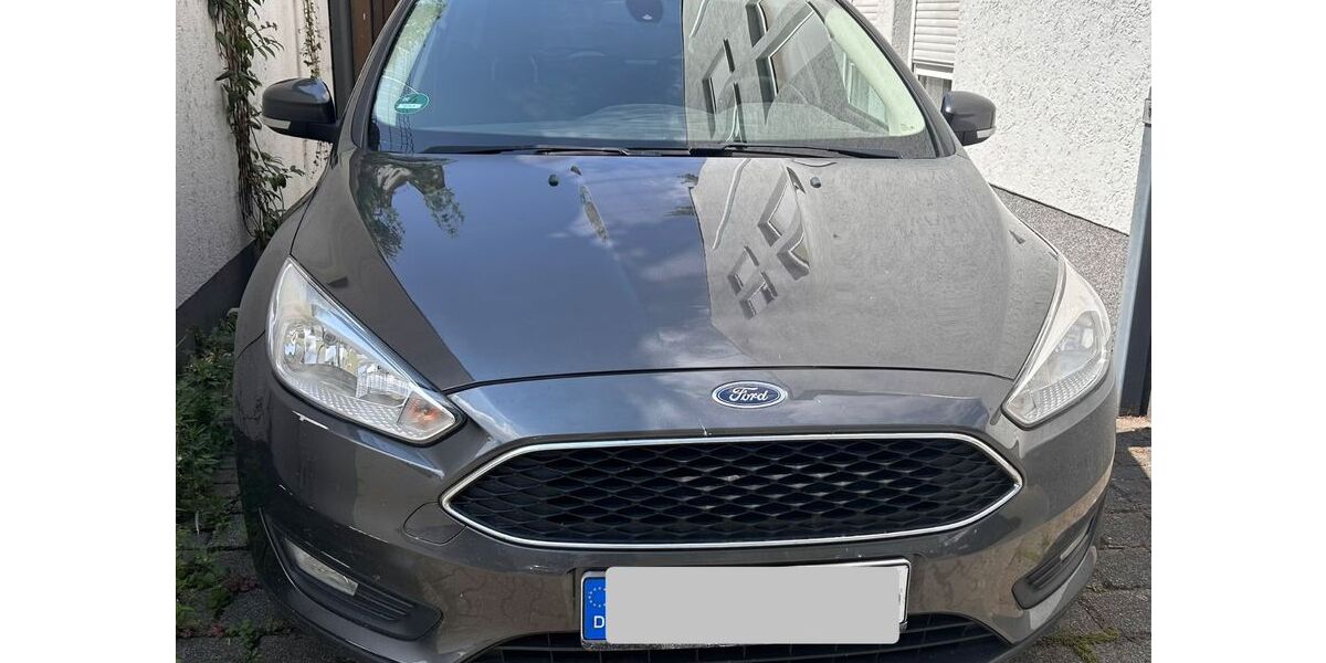 Ford Focus 129.000 km 4.900 &euro; Lampertheim 68623