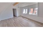 Dachgeschoßwohnung Weinheim - 3 Zimmer, 104 m&sup2;, 1.200&euro; | Angebot:25637931