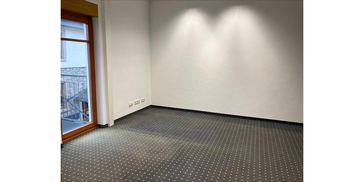 Etagenwohnung Heppenheim (Bergstraße) - 2 Zimmer, 87 m&sup2;, 916&euro; | Angebot:17741995