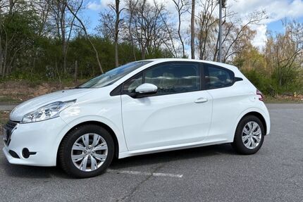 Peugeot 208 82.900 km 8.299 &euro; Mannheim 68309