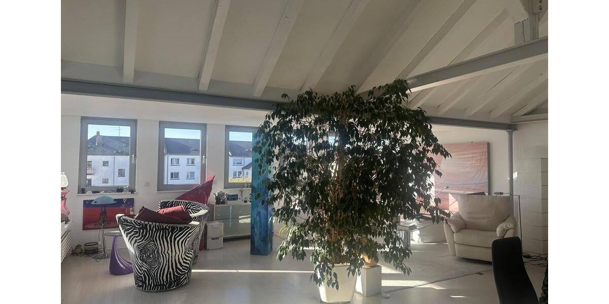 Helles Penthouse in bester Lage 4.5 zimmer