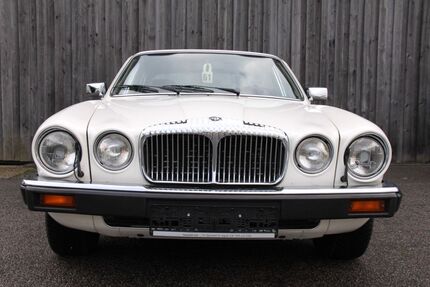Jaguar Daimler 100.150 km 39.999 &euro; Heppenheim 64646