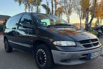 Chrysler Voyager 148.000 km 2.999 € Speyer 67346