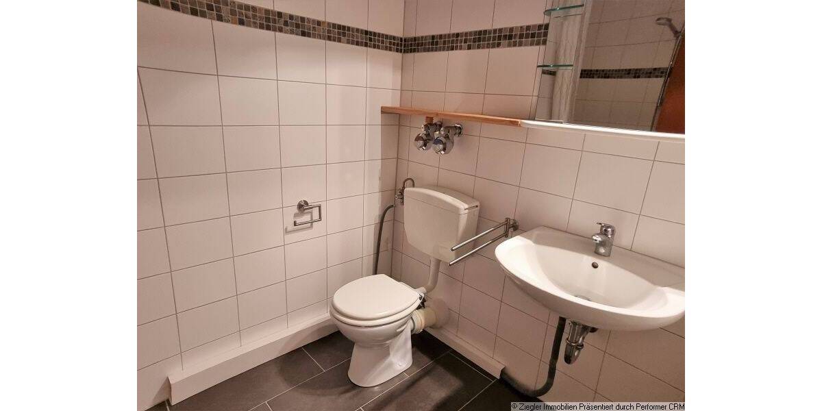Etagenwohnung Weinheim - 2 Zimmer, 45 m&sup2;, 485&euro; | Angebot:26886148