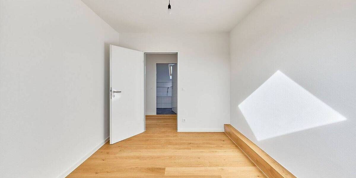 Etagenwohnung Schwetzingen - 3 Zimmer, 99 m&sup2;, 1.320&euro; | Angebot:26308333