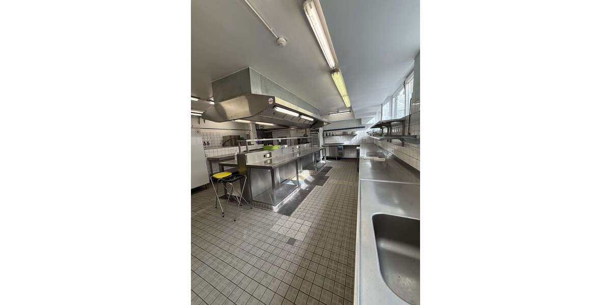 Gastronomie in Mannheim 3.870 € 250 m² zimmer