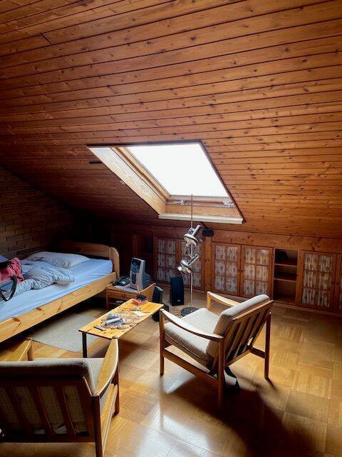 TOP gepflegtes Reihenmittelhaus, voll ausgebaut, 6 Zimmer, Garten, Garage, Stellplatz...