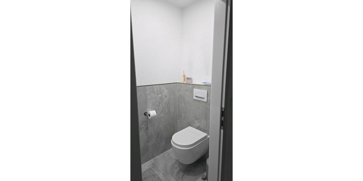 Etagenwohnung Wiesloch - 4.5 Zimmer, 100 m&sup2;, 2.000&euro; | Angebot:26386613