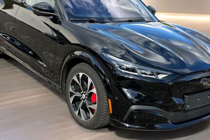 Ford Mustang Mach-E 13.000 km 39.800 € Heidelberg 69115