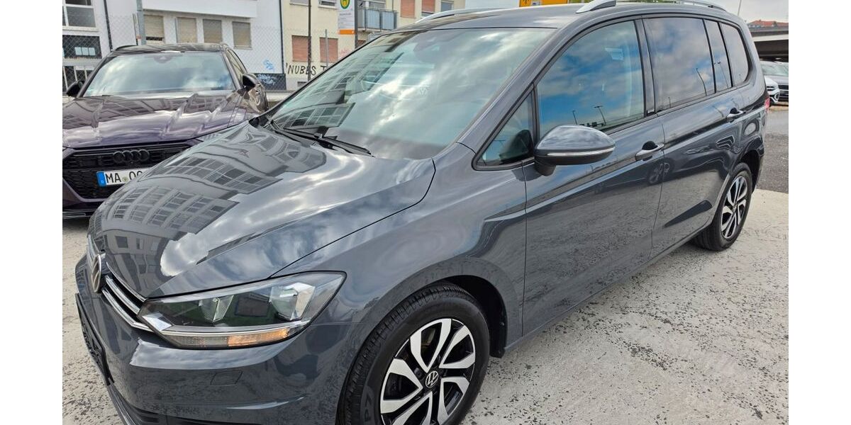 VW Touran 105.000 km 20.390 &euro; Mannheim 68159