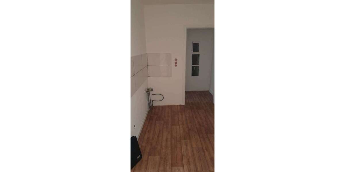 Etagenwohnung Mannheim Neckarstadt-West - 1 Zimmer, 30 m&sup2;, 300&euro; | Angebot:26903270