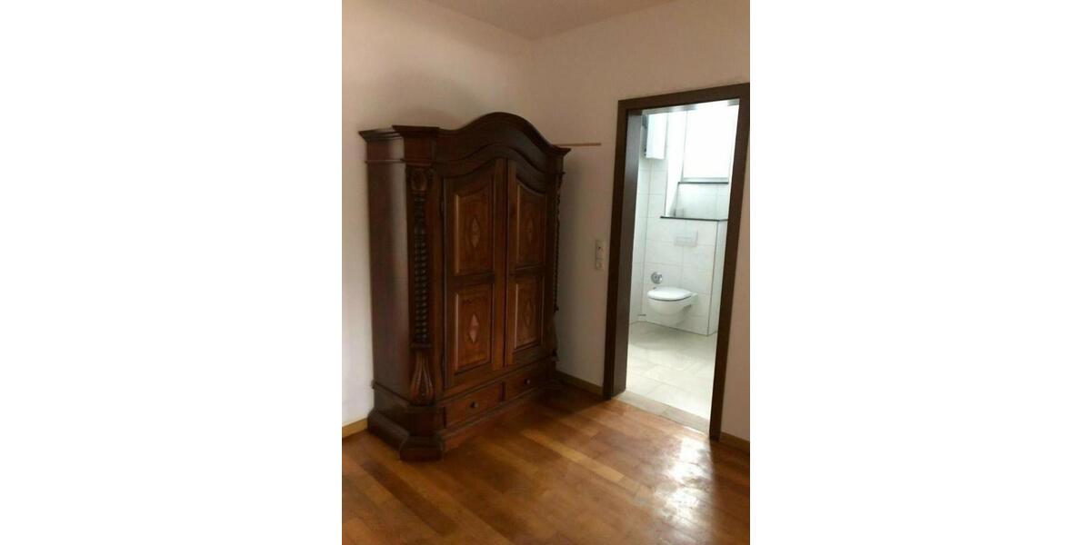 Etagenwohnung Brühl - 3 Zimmer, 93 m&sup2;, 1.170&euro; | Angebot:26326690