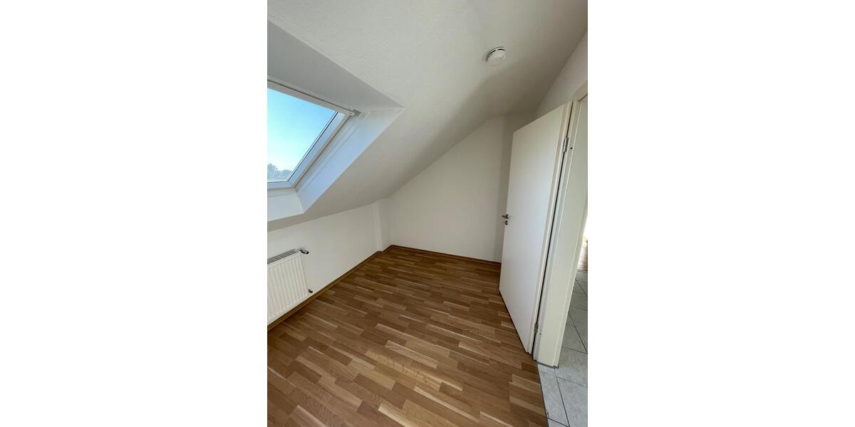 Etagenwohnung Hockenheim - 3 Zimmer, 77 m&sup2;, 239.000&euro; | Angebot:27003096