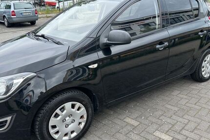 Hyundai i20 180.000 km 3.950 &euro; Ludwigshafen 67059
