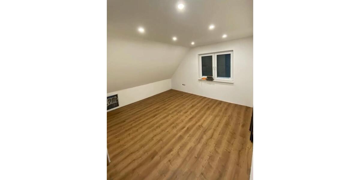 Stilvolle 3 Zimmer Maisonettewohnung in WaghäuselWiesental 3 zimmer