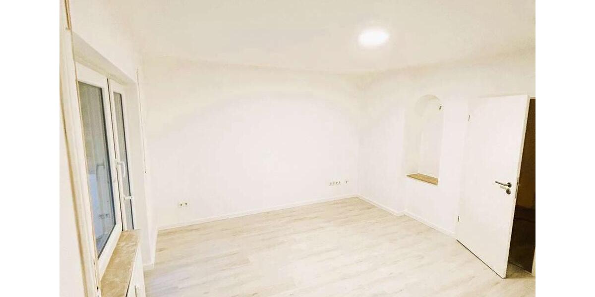 Erdgeschoßwohnung Eberbach - 4.5 Zimmer, 137 m&sup2;, 1.100&euro; | Angebot:26413356