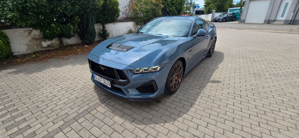 Ford Mustang 18.450 km 52.600 &euro; Heidelberg 69123