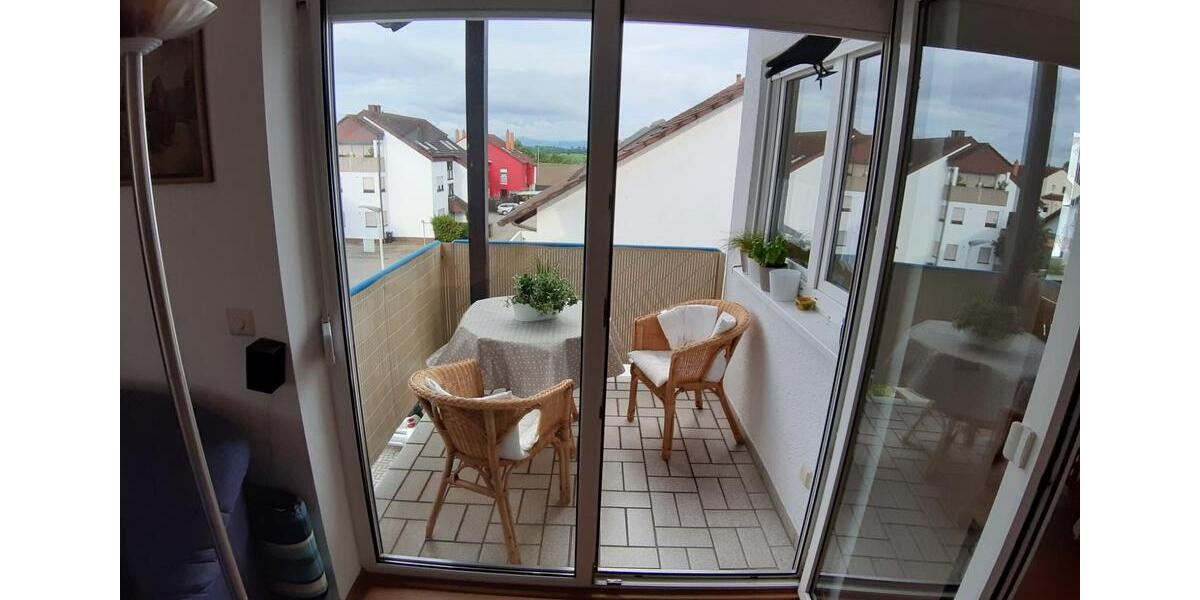 Lichtdurchflutete 3-R-Wohnung v.privat - provisionsfrei 3 zimmer