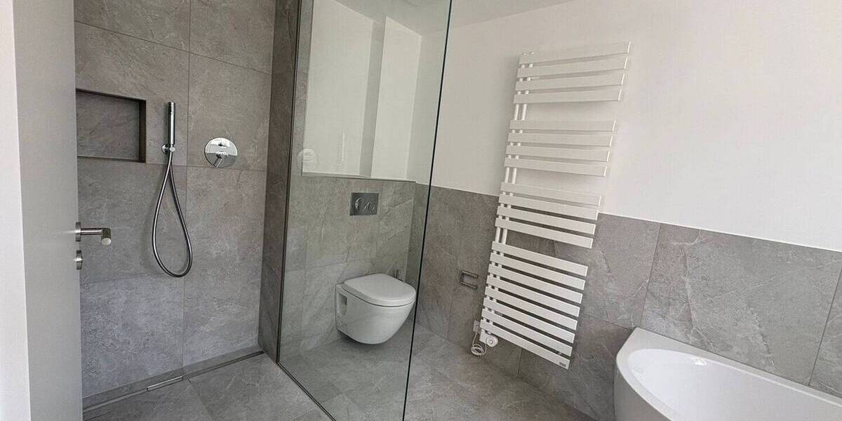 Luxuriöse 3-Zimmer-Wohnung in einmaliger Aussichtslage! 3 zimmer