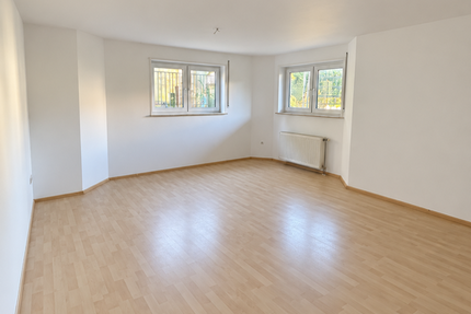 Wohnung Brühl - 3 Zimmer, 85 m&sup2;, 1.150&euro; | Angebot:27416137